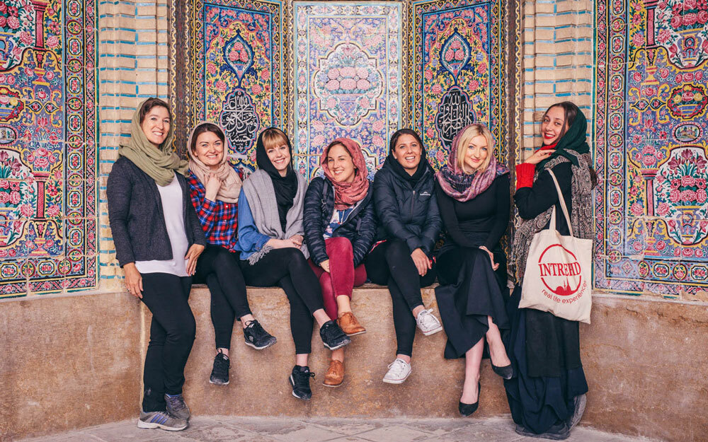 Iran Dress Code for Women and Men